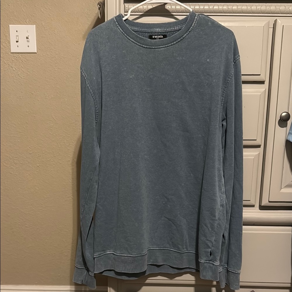 Blue Long Sleeve Crewneck Sweatshirt